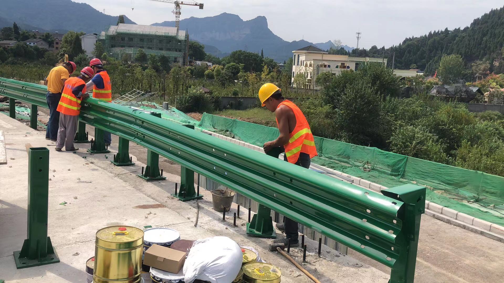 康定县高速公路波形护栏热镀锌波形护栏 - 推荐